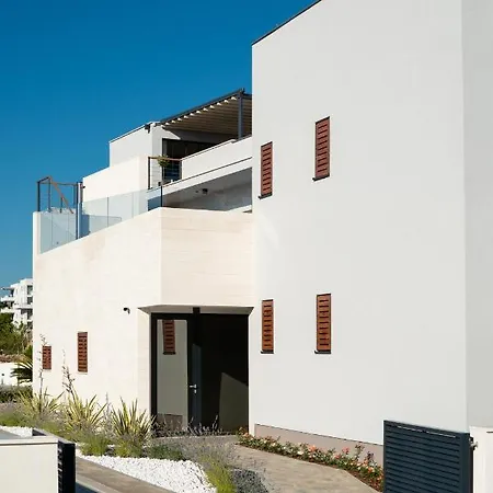 아파트 Lena Luxury Ii *