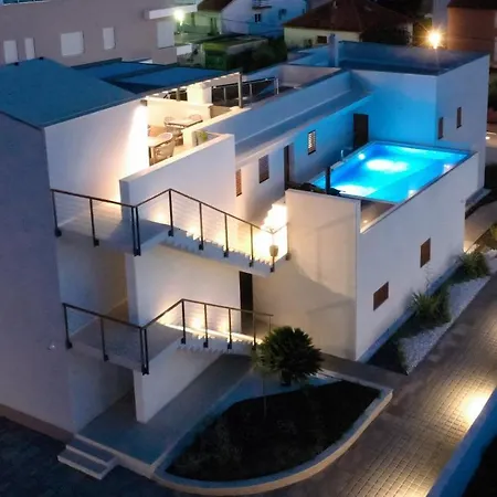 דירה Lena Luxury Ii
